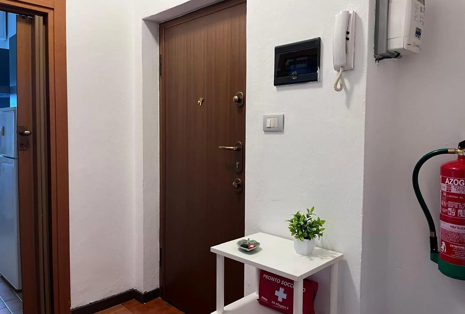 City View Apt Metro M1, San Siro, Servizi Premium Milan 0*,